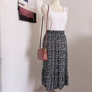 Flowy Midi Skirt